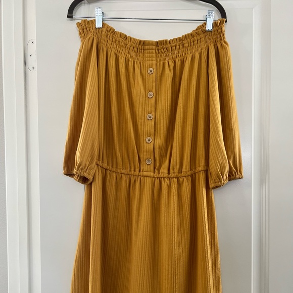 Off the shoulder dress new with tags - Picture 1 of 2